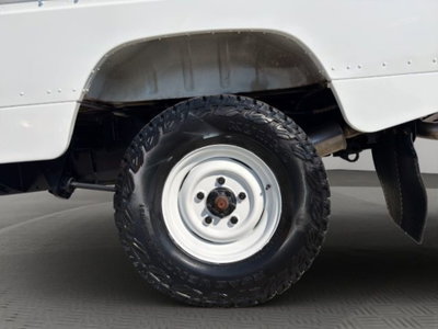 Land Rover Defender 110 2.2 TD4 CrewCab (15)