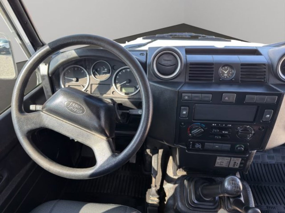 Land Rover Defender 110 2.2 TD4 CrewCab (9)