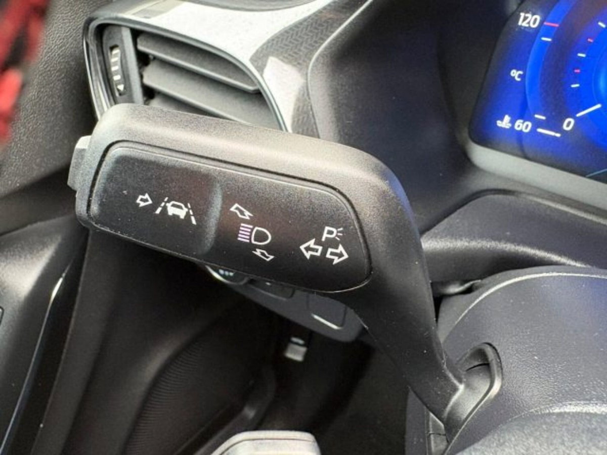 Ford Puma 1.0 EcoBoost Hybrid 125 CV S&S aut. ST-Line X (16)
