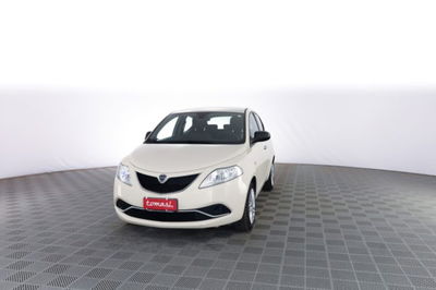 Lancia Ypsilon 1.3 MJT 16V 95 CV 5 porte S&S Silver usata