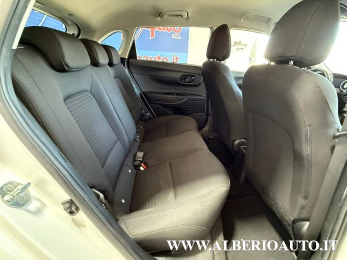 Hyundai i20 1.2 MPI MT GPL ConnectLine (10)