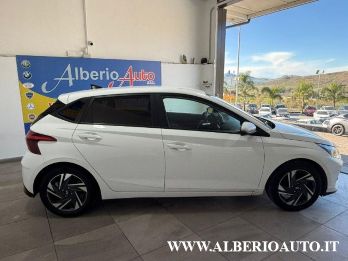 Hyundai i20 1.2 MPI MT GPL ConnectLine (4)