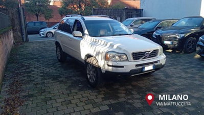 Volvo XC90 D5 AWD Geartronic Executive (3)