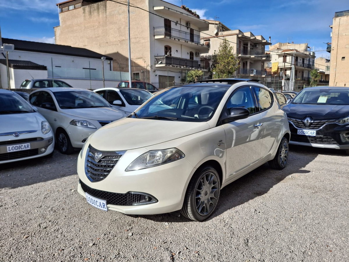 Lancia Ypsilon 1.3 MJT 16V 95 CV 5 porte S&S Platinum