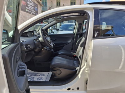 Lancia Ypsilon 1.3 MJT 16V 95 CV 5 porte S&S Platinum (12)
