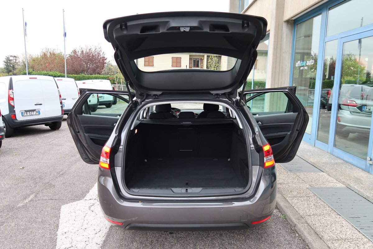 Peugeot 308 SW 1.5 bluehdi GT s&s 130cv eat8 (9)