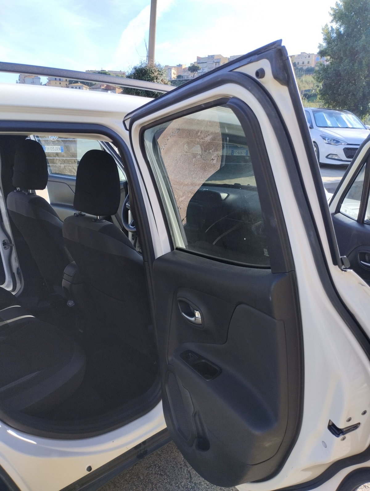 Jeep Renegade 1.6 Mjt 130 CV Limited (10)