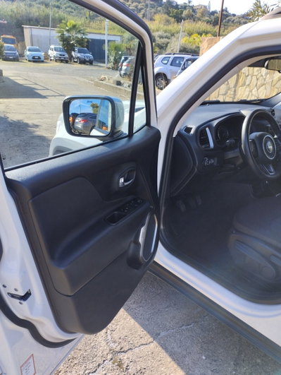 Jeep Renegade 1.6 Mjt 130 CV Limited (8)