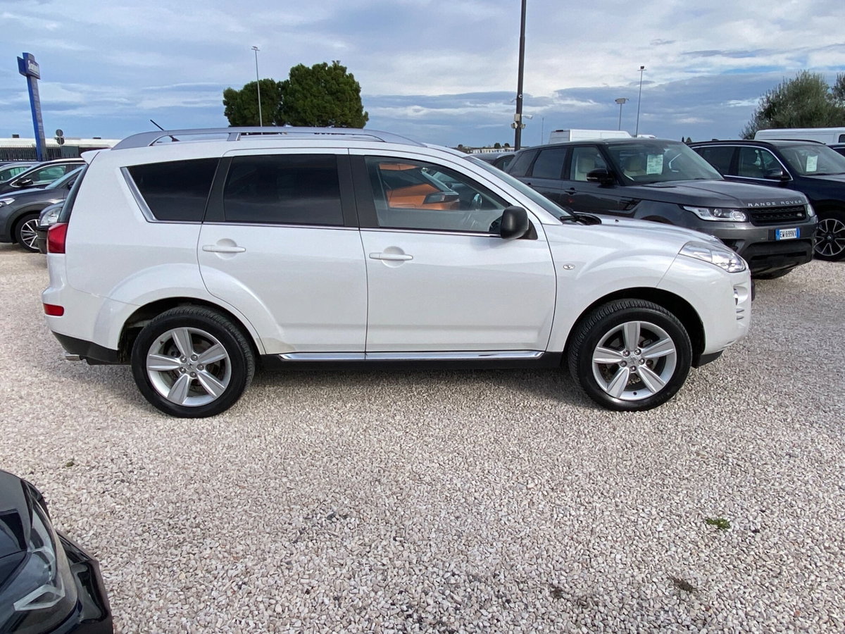 Peugeot 4007 HDi 156CV DCS Féline (2)