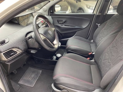 Lancia Ypsilon 1.2 69 CV 5 porte Elefantino (14)