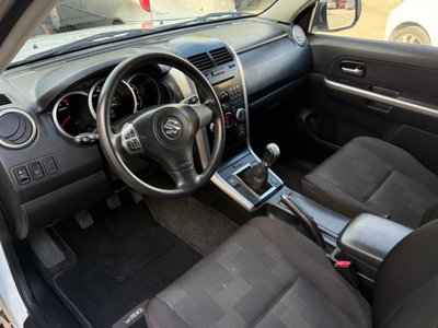 Suzuki Grand Vitara 1.9 DDiS 3 porte Offroad (10)