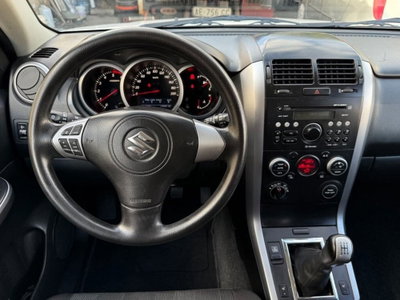 Suzuki Grand Vitara 1.9 DDiS 3 porte Offroad (8)