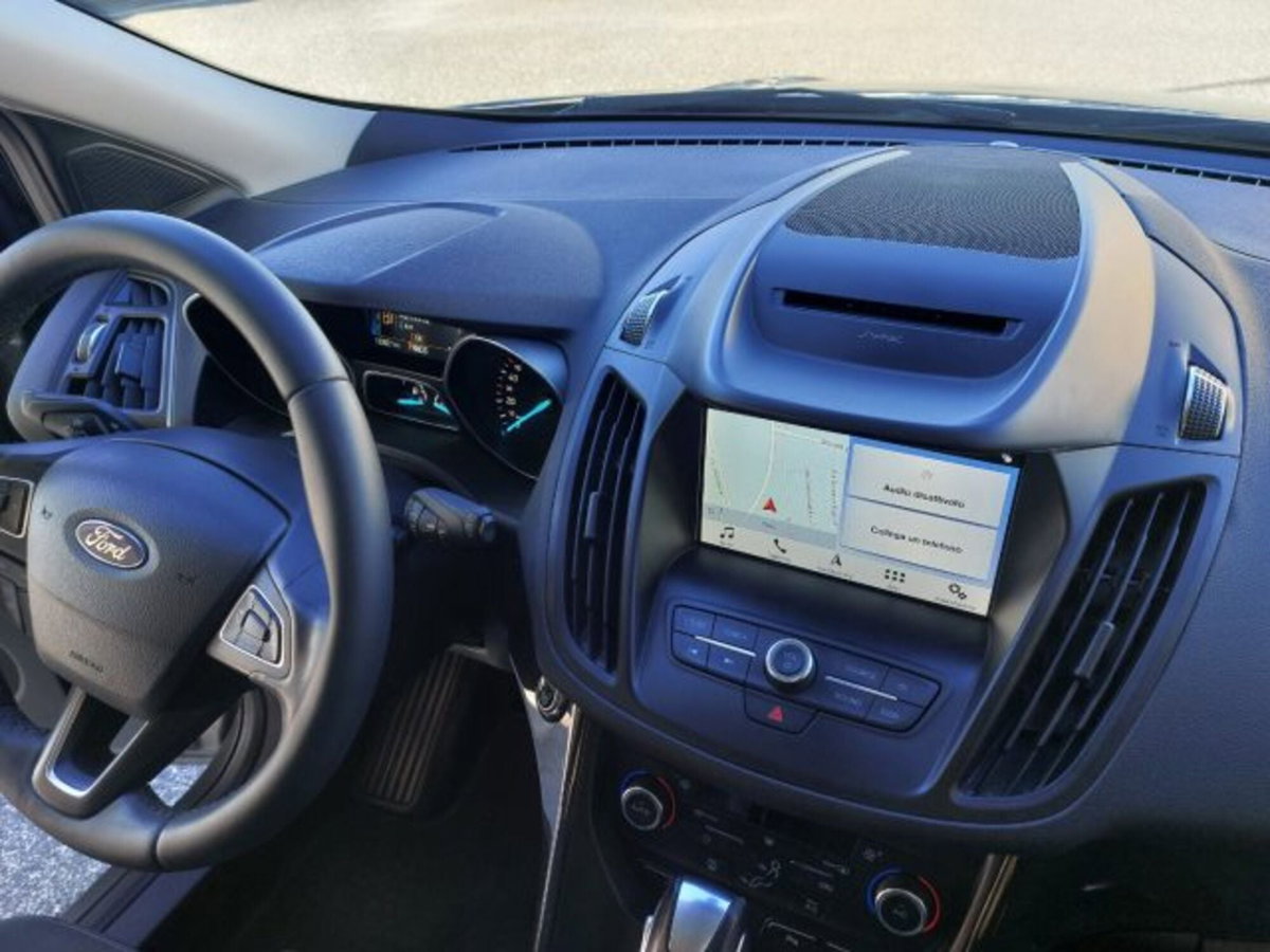 Ford Kuga 1.5 TDCI 120 CV S&S 2WD Powershift Edition (13)
