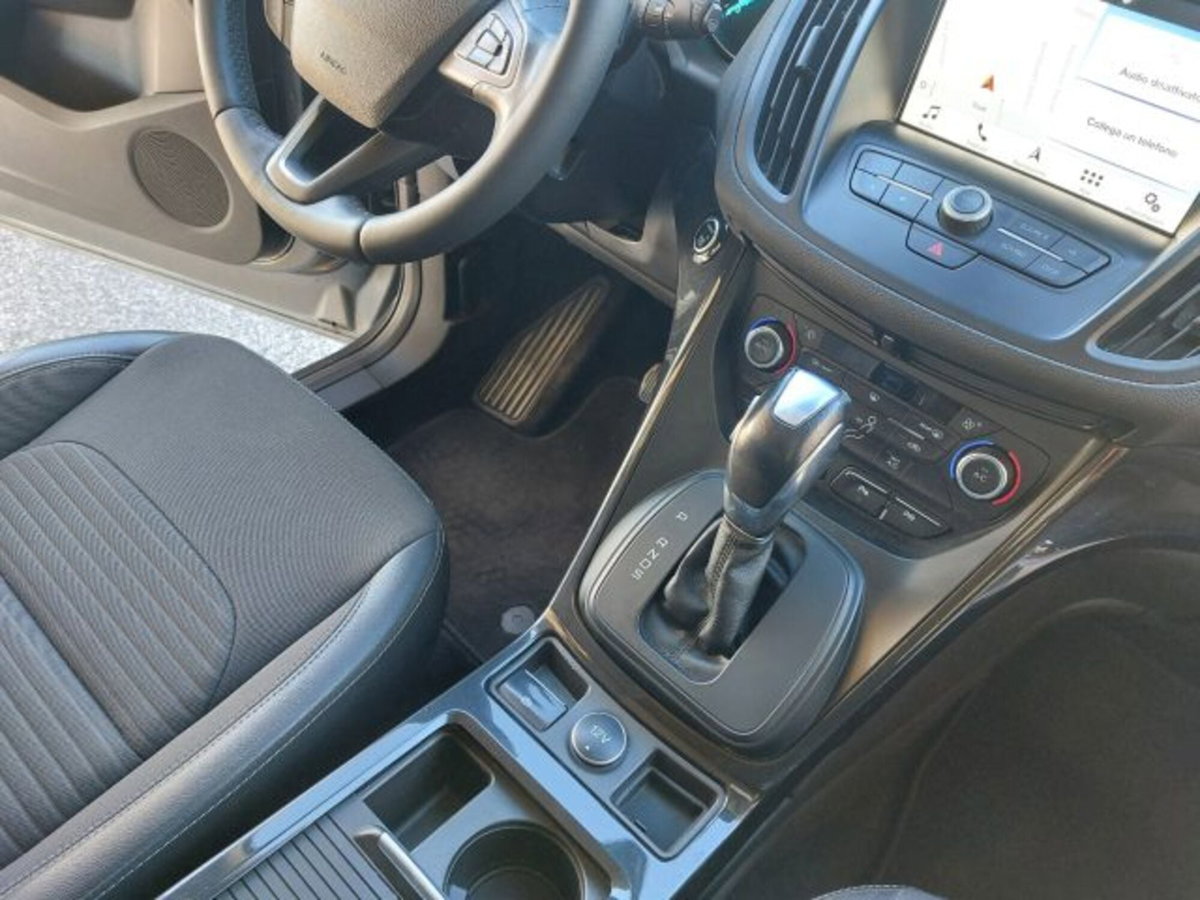 Ford Kuga 1.5 TDCI 120 CV S&S 2WD Powershift Edition (14)