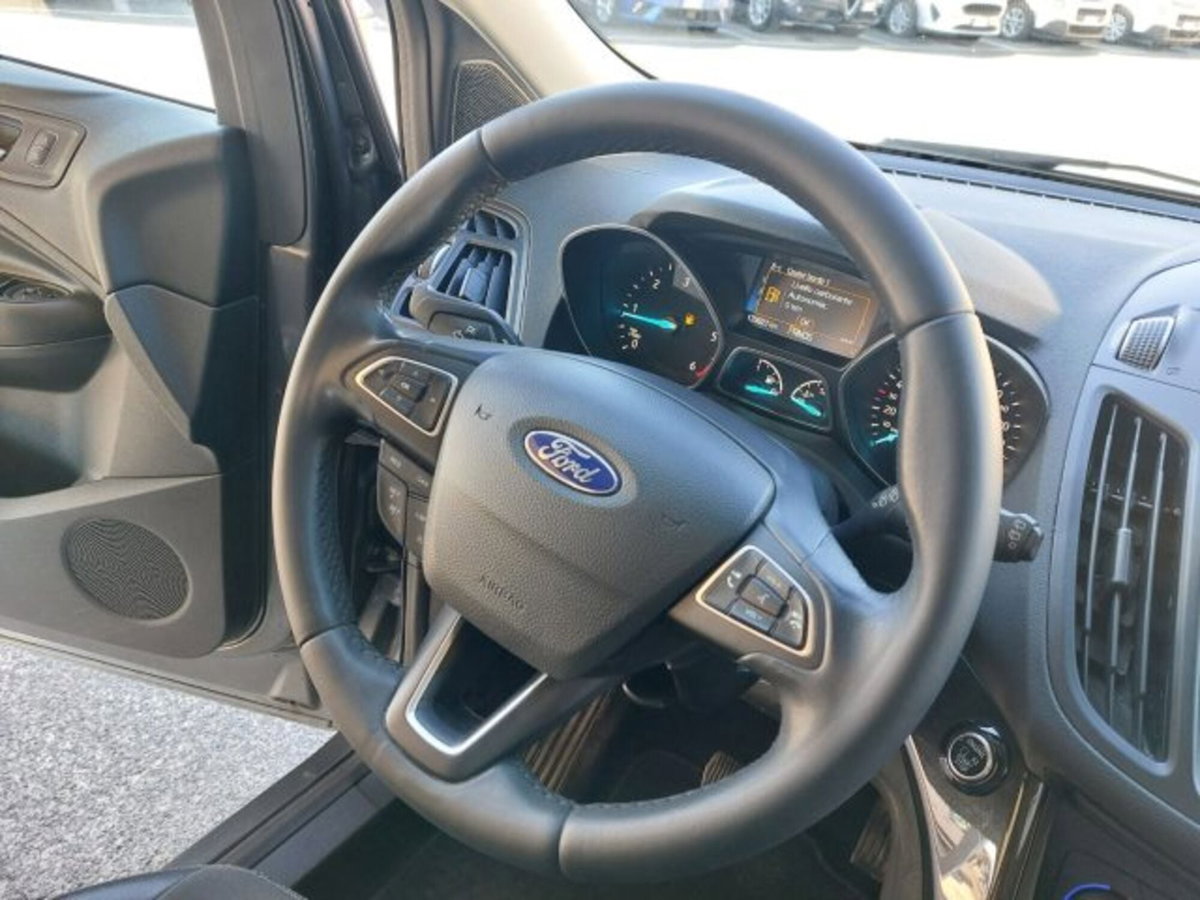 Ford Kuga 1.5 TDCI 120 CV S&S 2WD Powershift Edition (16)