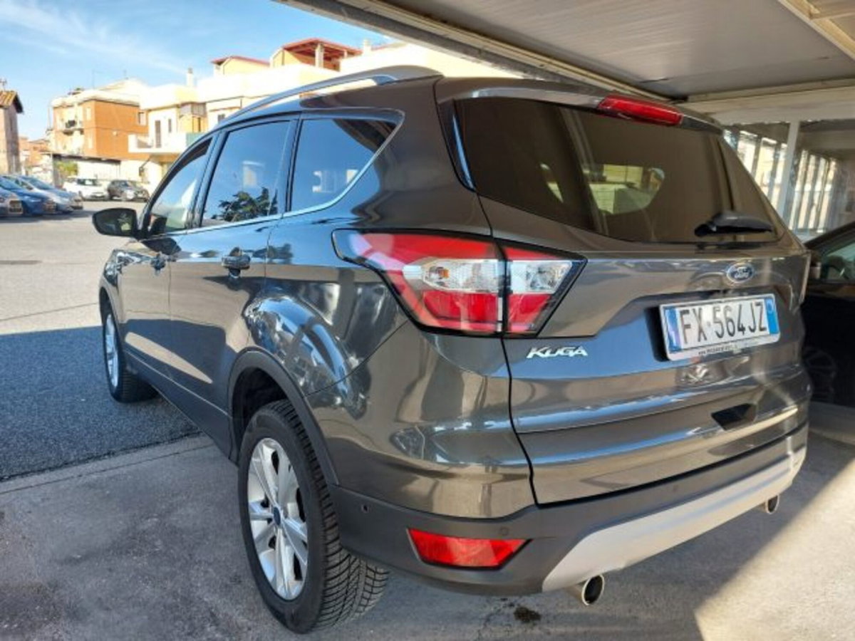 Ford Kuga 1.5 TDCI 120 CV S&S 2WD Powershift Edition (5)
