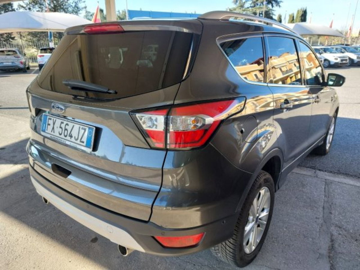 Ford Kuga 1.5 TDCI 120 CV S&S 2WD Powershift Edition (6)