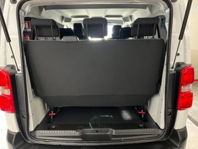 Peugeot Traveller BlueHDi 100 Compact Business (10)
