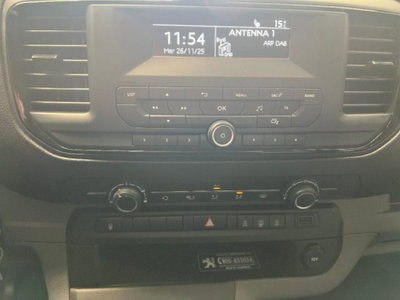 Peugeot Traveller BlueHDi 100 Compact Business (13)