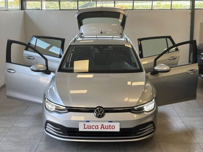 Volkswagen Golf Variant 2.0 TDI SCR DSG Style usata