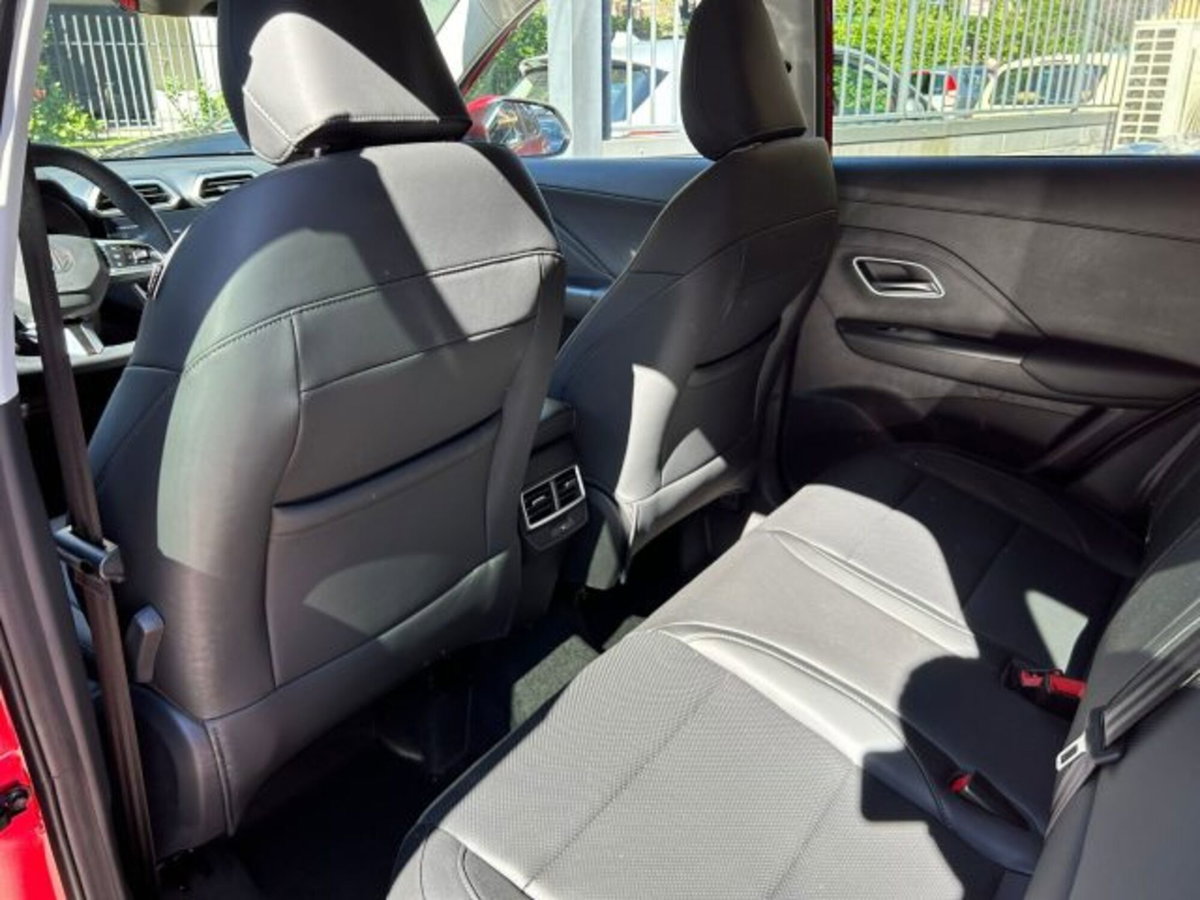 Mg ZS ZS 1.5 Luxury (14)