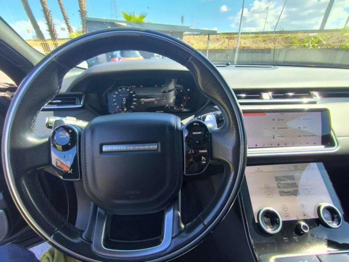 Land Rover Range Rover Velar 2.0D I4 240 CV R-Dynamic (13)