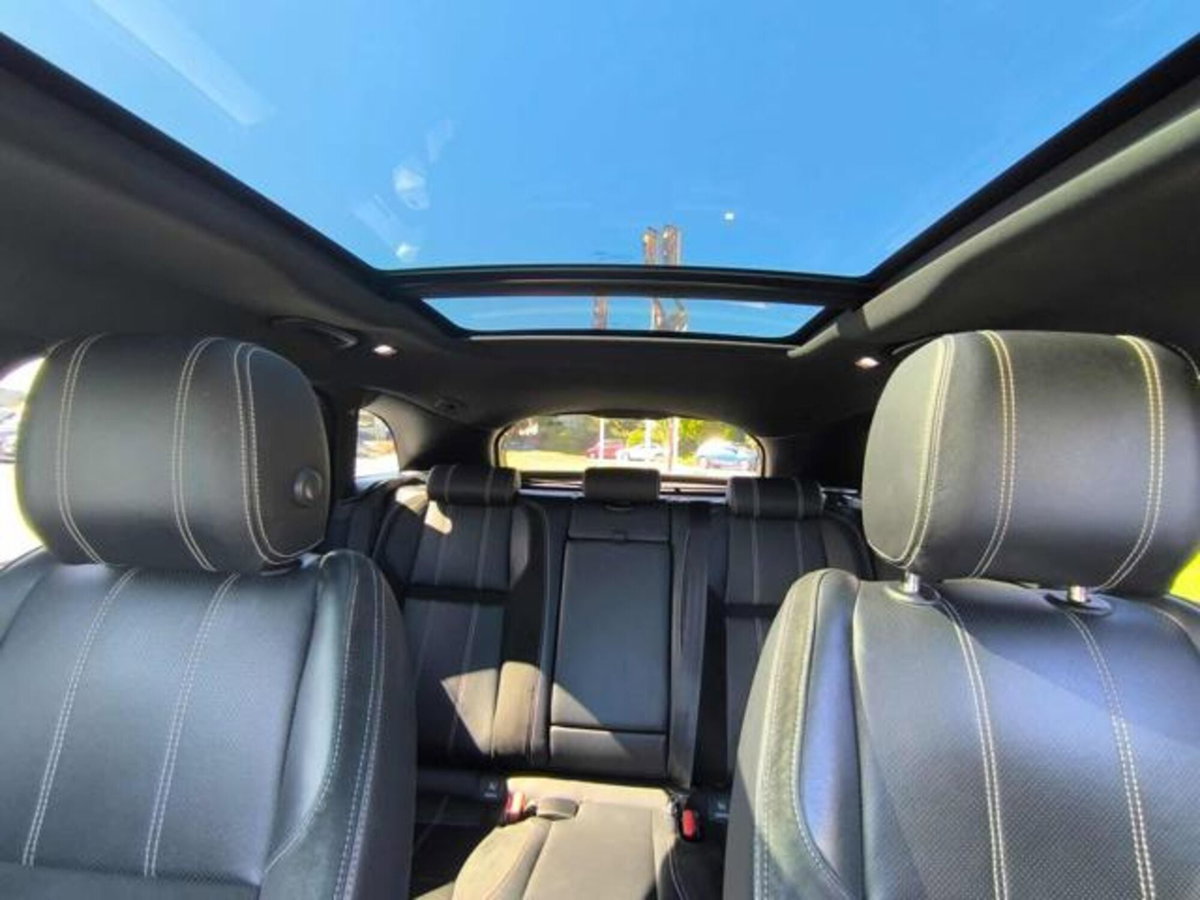 Land Rover Range Rover Velar 2.0D I4 240 CV R-Dynamic (15)