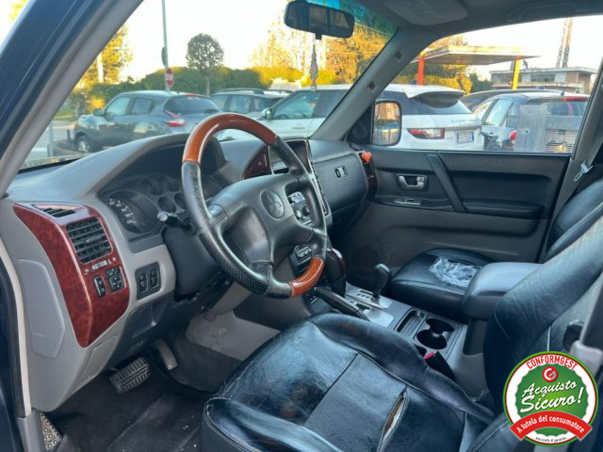 Mitsubishi Pajero 3.2 16V DI-D 5p. GLX (10)
