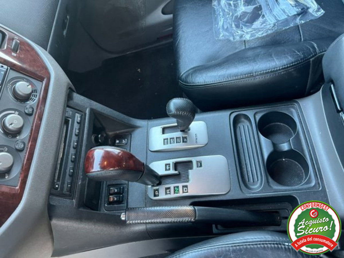Mitsubishi Pajero 3.2 16V DI-D 5p. GLX (14)