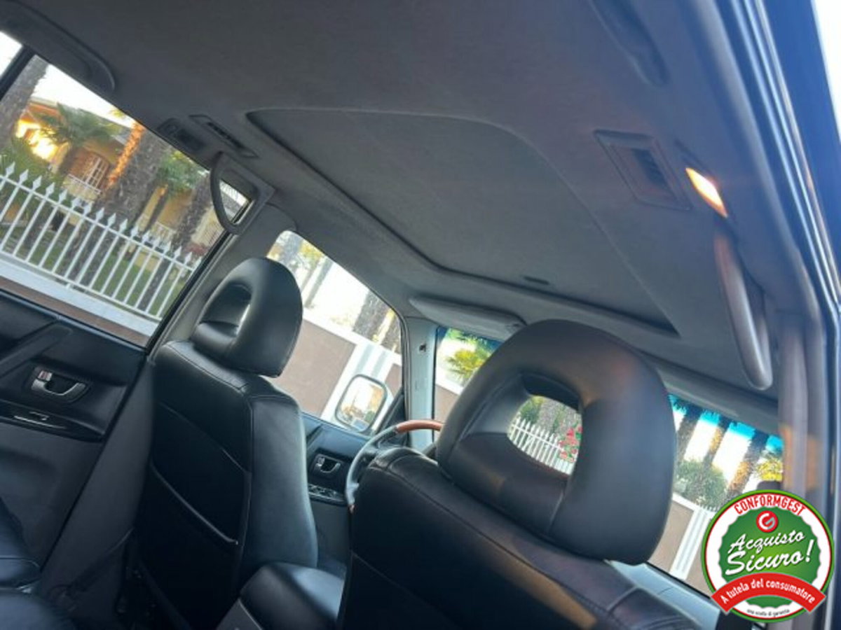 Mitsubishi Pajero 3.2 16V DI-D 5p. GLX (9)