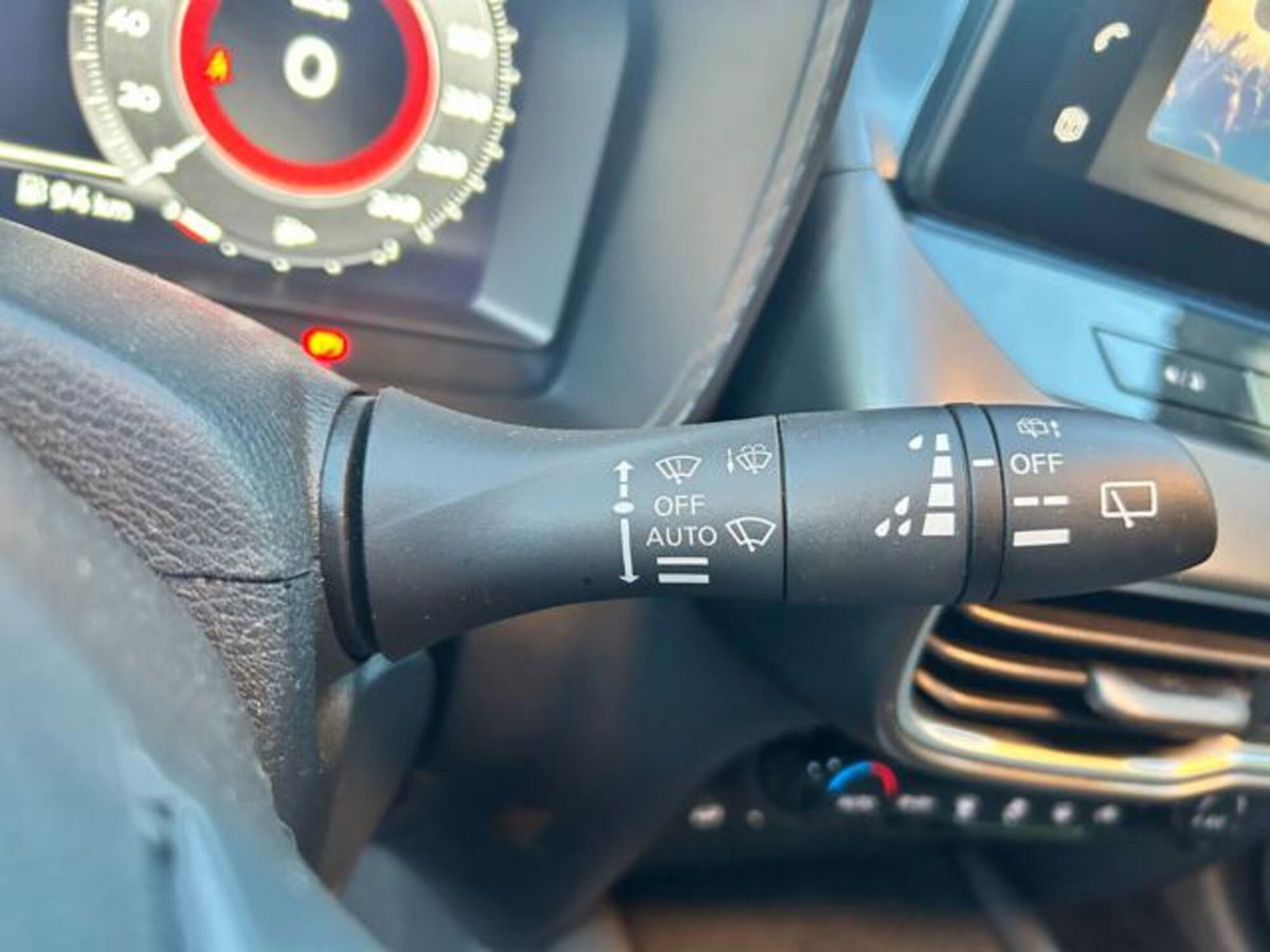 Nissan Juke 1.0 dig-t N-Connecta 114cv dct (16)