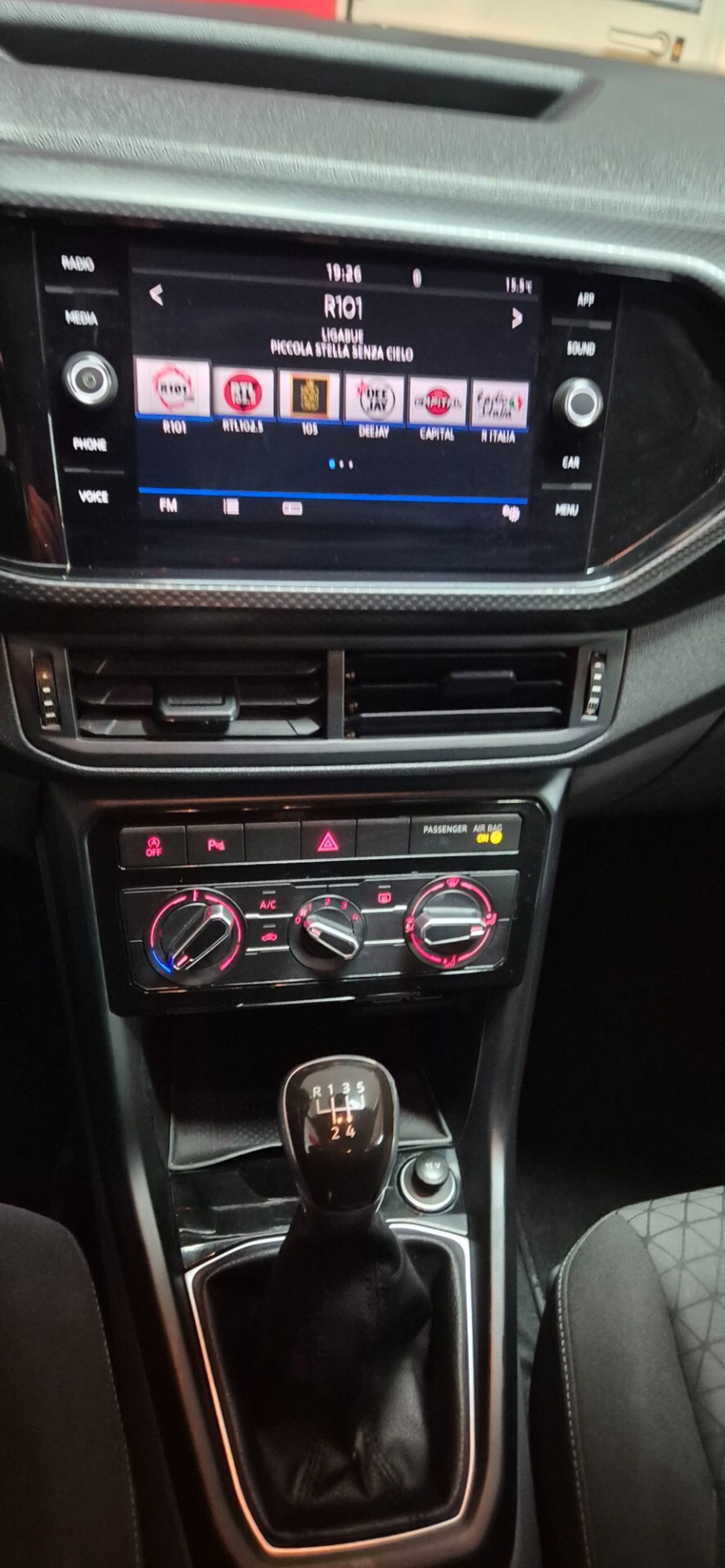 Volkswagen T-Cross 1.6 TDI SCR Style BMT (10)