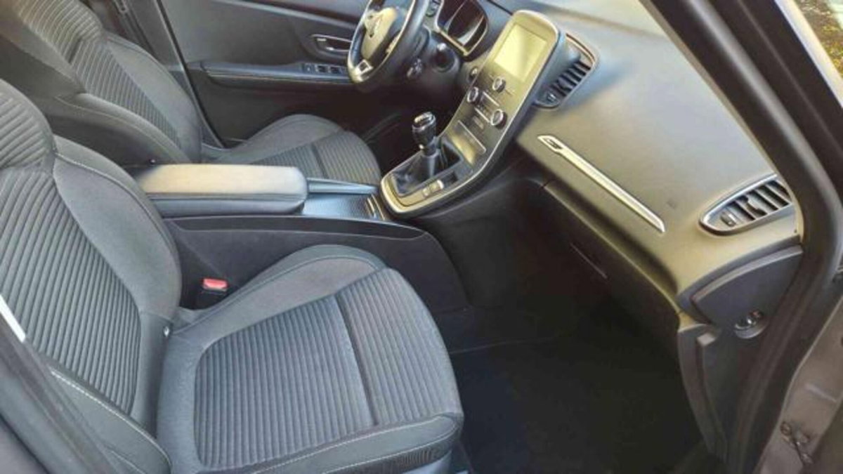Renault Scenic E-Tech Electric XMod dCi 110 CV Start&Stop Energy Limited (10)