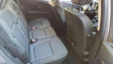 Renault Scenic E-Tech Electric XMod dCi 110 CV Start&Stop Energy Limited (12)