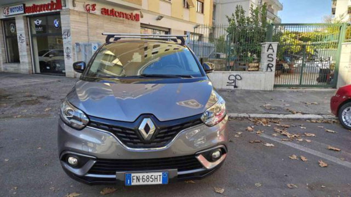 Renault Scenic E-Tech Electric XMod dCi 110 CV Start&Stop Energy Limited (2)
