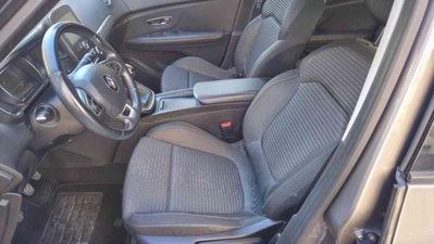 Renault Scenic E-Tech Electric XMod dCi 110 CV Start&Stop Energy Limited (8)