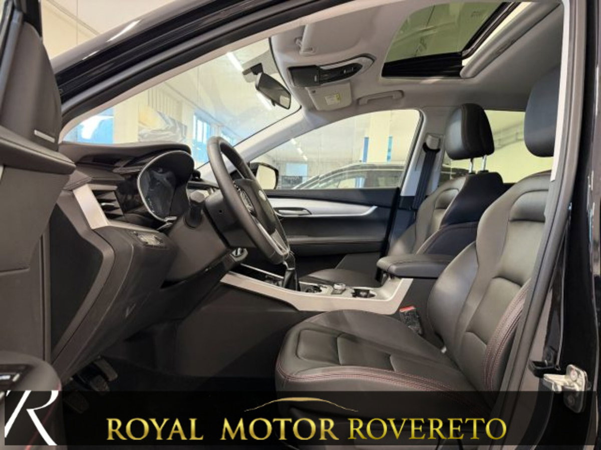 SWM G01 G01 1.5 133cv mt (8)