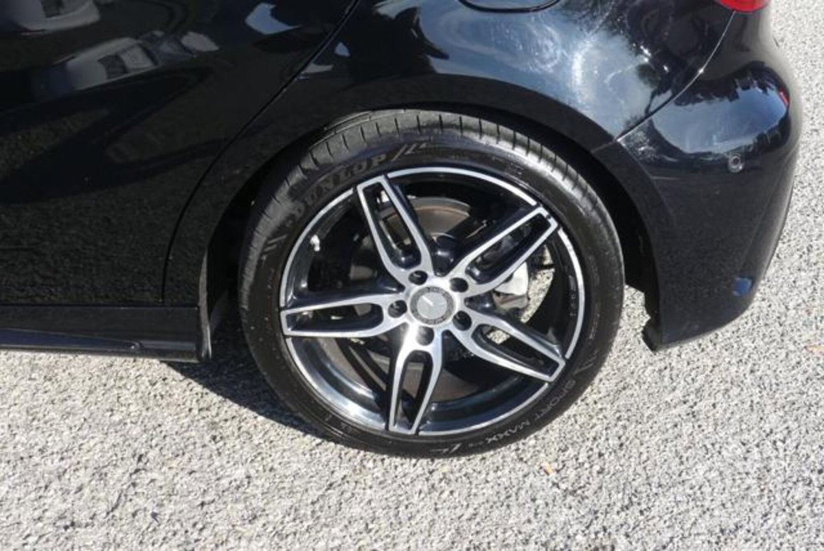 Mercedes-Benz Classe A 200 d Automatic Premium (11)