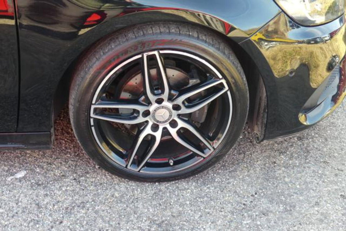 Mercedes-Benz Classe A 200 d Automatic Premium (9)