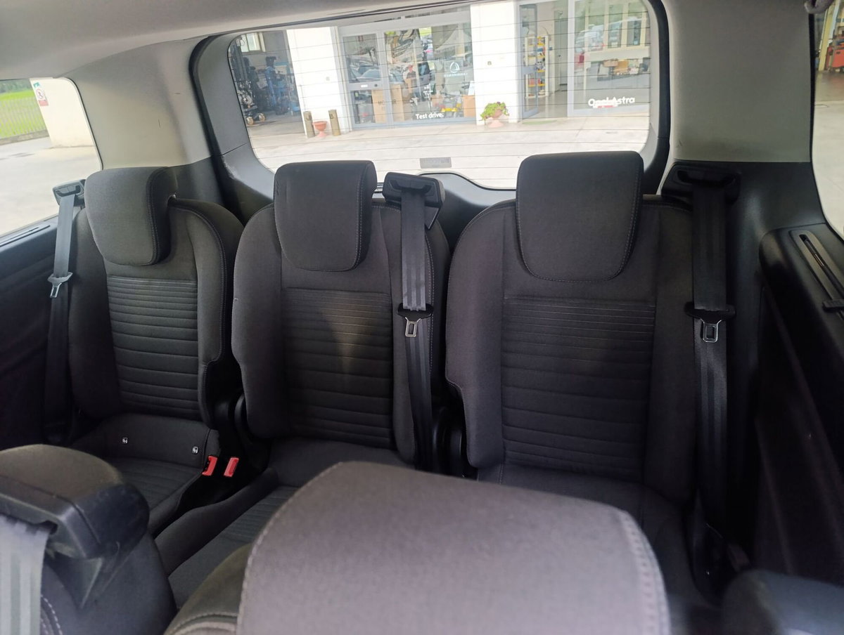 Ford Tourneo Custom 320 2.0 EcoBlue 130CV aut. PL Titanium (7)