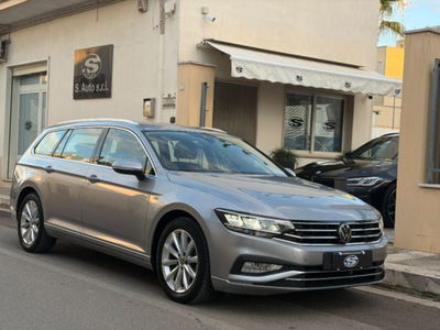 Volkswagen Passat Variant 2.0 TDI DSG Comfortline BlueMotion Technology usata