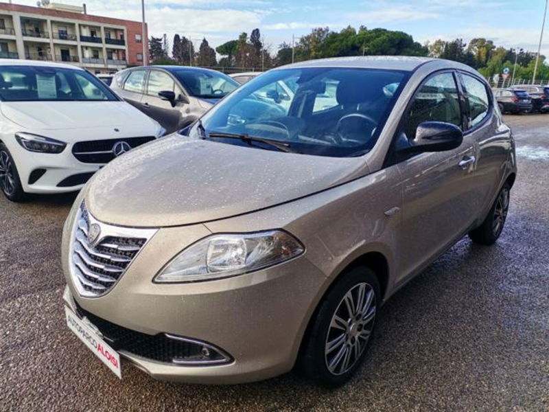 Lancia Ypsilon 1.2 69 CV 5 porte Gold