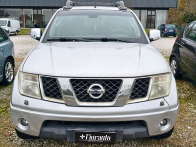 Nissan Navara 2.5 dCi 4 porte Double Cab SE usato