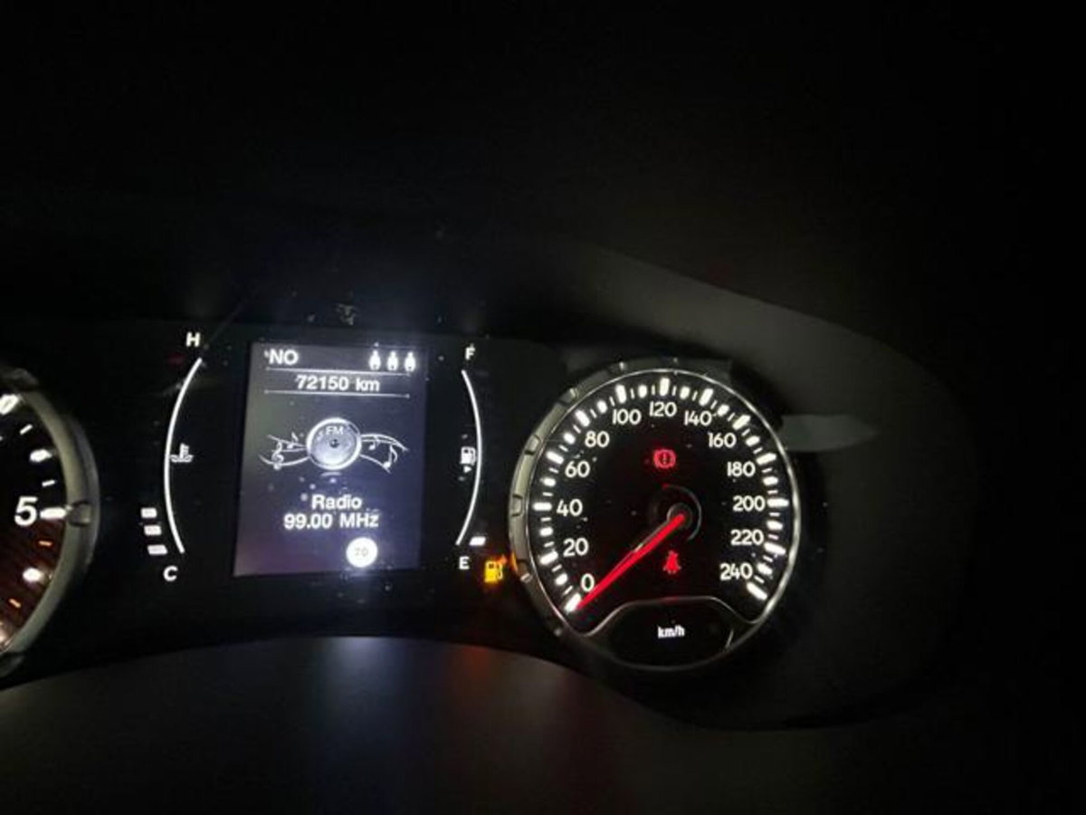 Jeep Renegade 1.6 Mjt 130 CV Longitude (10)