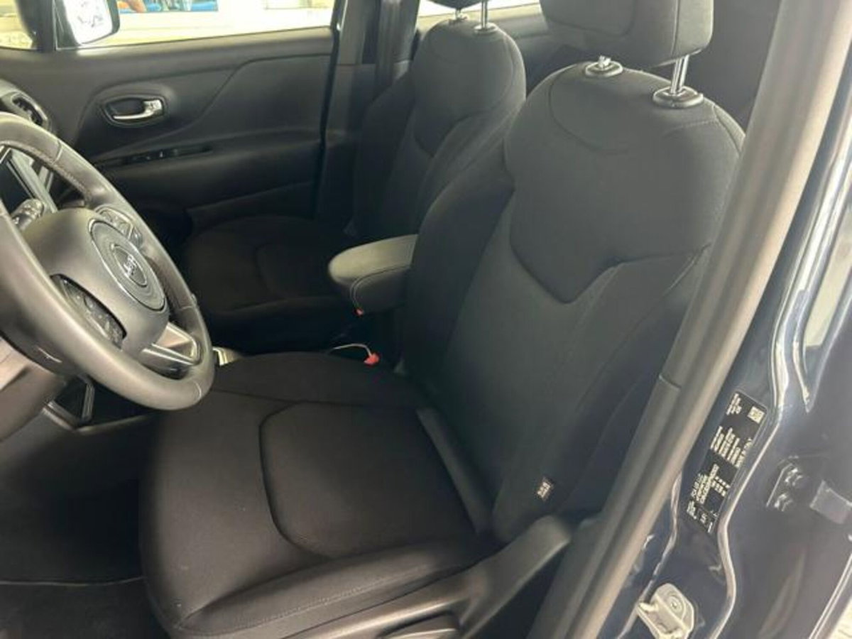 Jeep Renegade 1.6 Mjt 130 CV Longitude (5)