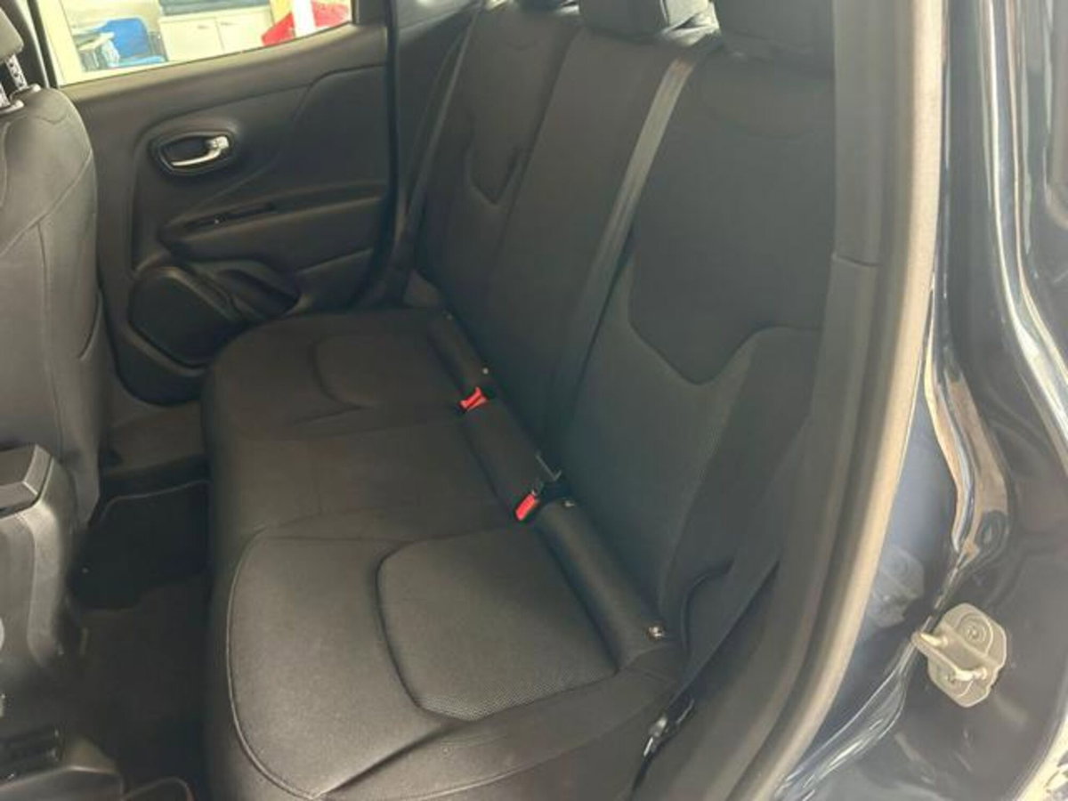 Jeep Renegade 1.6 Mjt 130 CV Longitude (6)