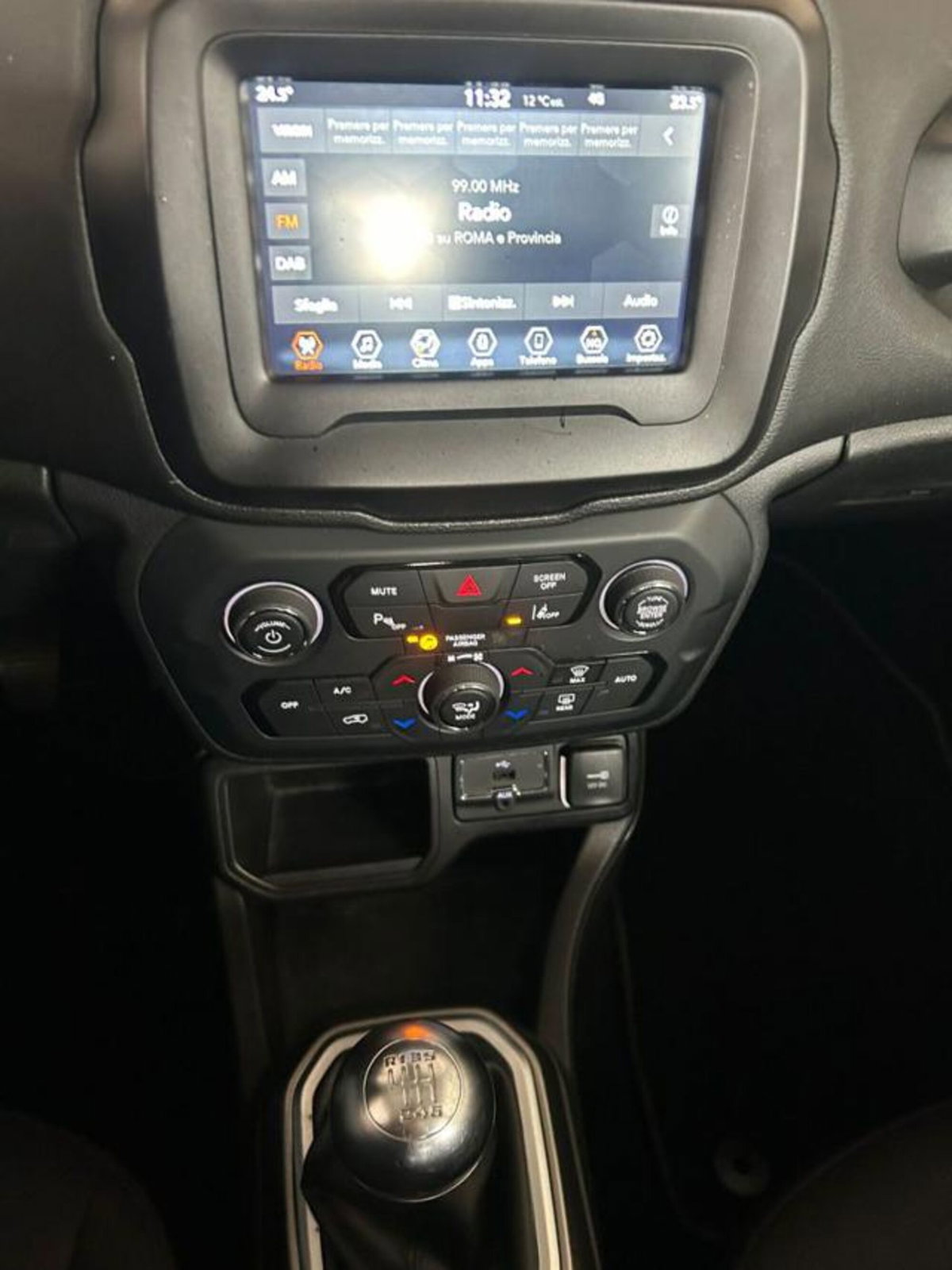 Jeep Renegade 1.6 Mjt 130 CV Longitude (8)