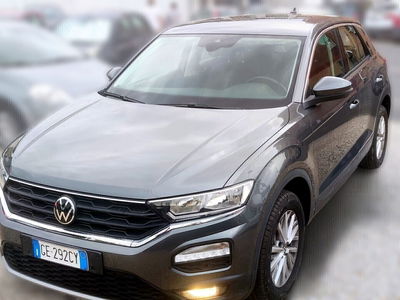 Volkswagen T-Roc 2.0 TDI SCR 150 CV DSG Business BlueMotion Technology usata