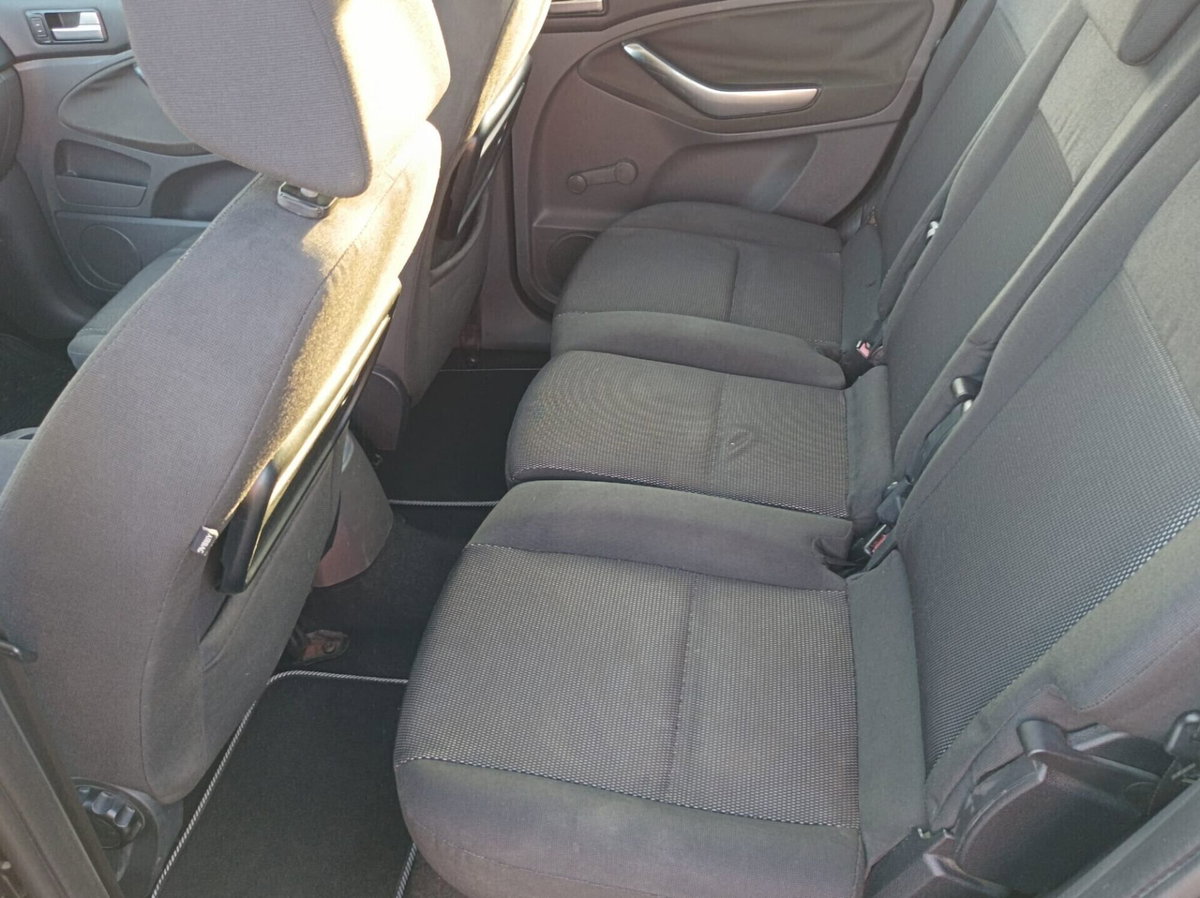 Ford C-Max 1.6 TDCi 110 CV Ikon DPF (5)