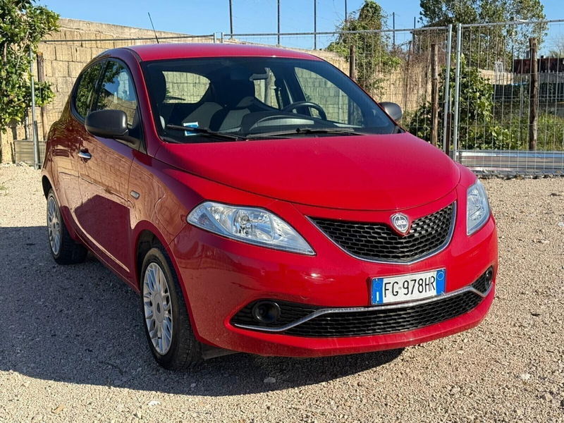 Lancia Ypsilon 1.2 69 CV 5 porte Platinum